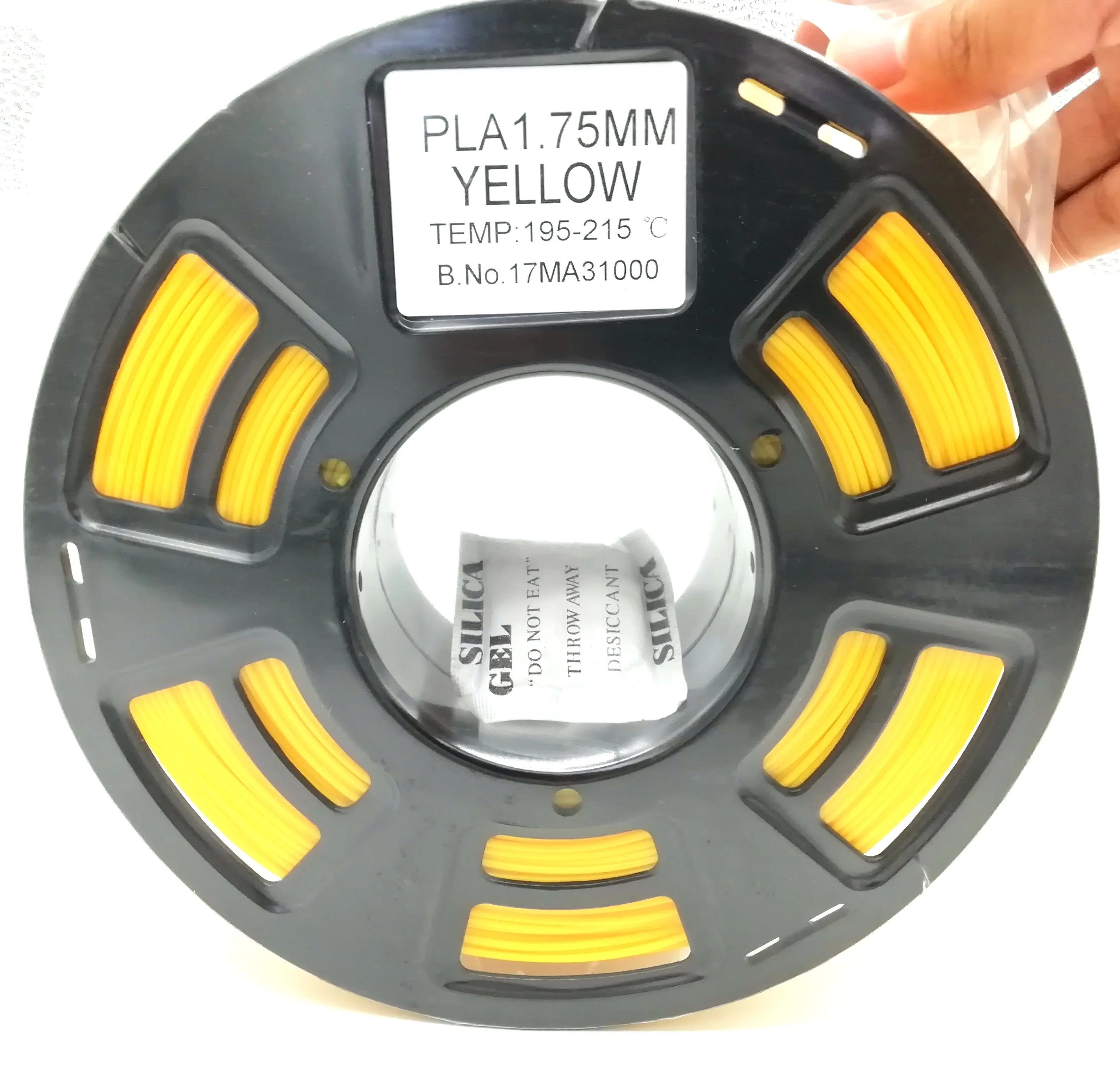

PLA Filament 1.75 in Yellow color 1kg