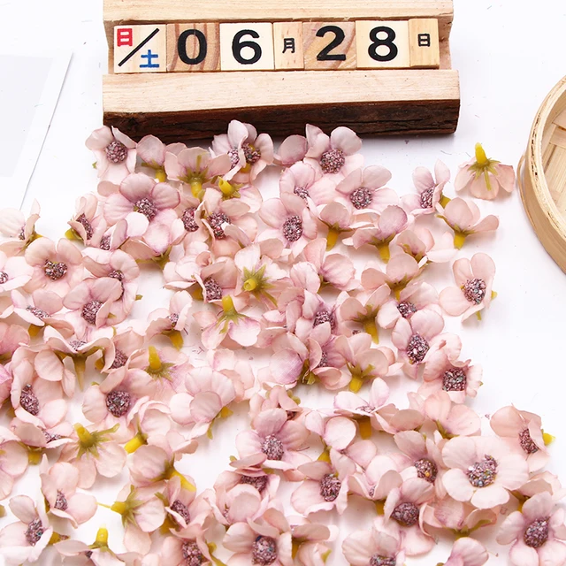 50&100pcs Mini Silk Multicolor Daisy Artificial Flower Heads For Wedding Wreath Scrapbooking DIY Gifts Candy Box Home Decoration Pink