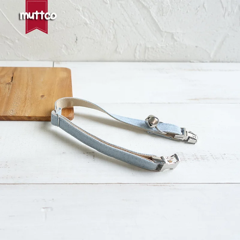 MUTTCO retailing self-design cat collar THE LIGHT JEAN handmade collar wathet blue and white 2 sizes cat collar UCC034
