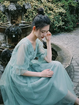 

Literary Retro French Bellflower Skirt V-neck Lace Weary Dress Female 2020 Spring and Summer New