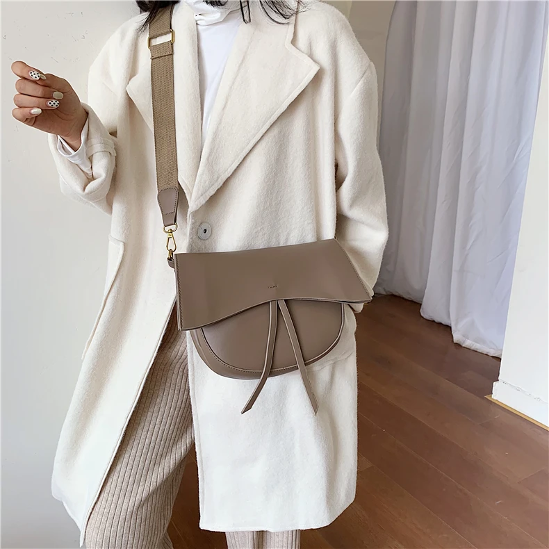 Burminsa, Ретро стиль, широкий ремень, седельная сумка через плечо для женщин, полукруг, уникальный дизайн, женские сумки через плечо, зима
