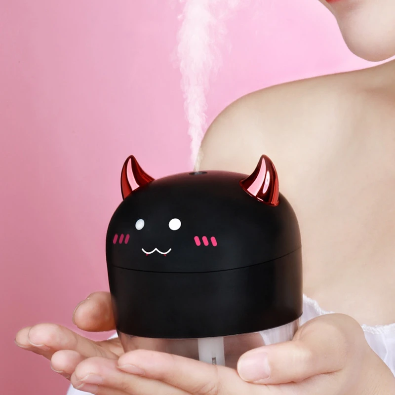 

Mini Air Humidifier USB Aromatherapy Diffuser 200ML Home Office Aroma Essential Oil Diffuser Mist Maker with Night Light for Car