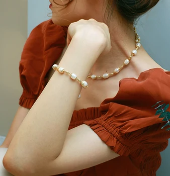 

Brass With 18K Gold Retro Real Natural Pearl Necklace Wedding Jewelry Runway T Show Party Gown Glam Top Gothic Japan Korean