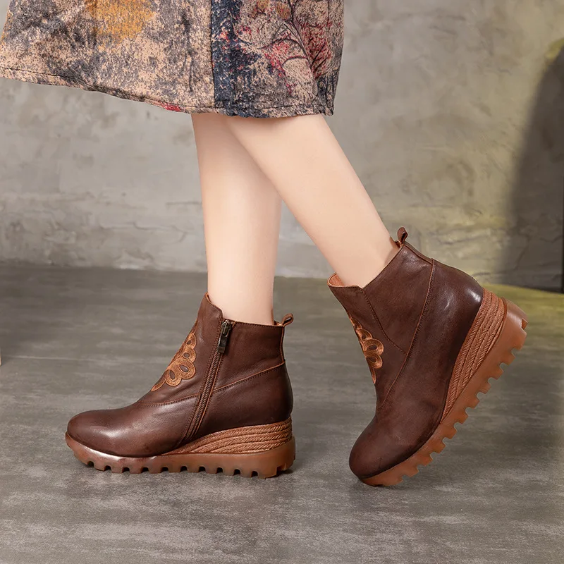 Autumn and winter waterproof platform slope heel women's shoes retro handmade leather fashion zipper single shoe boots