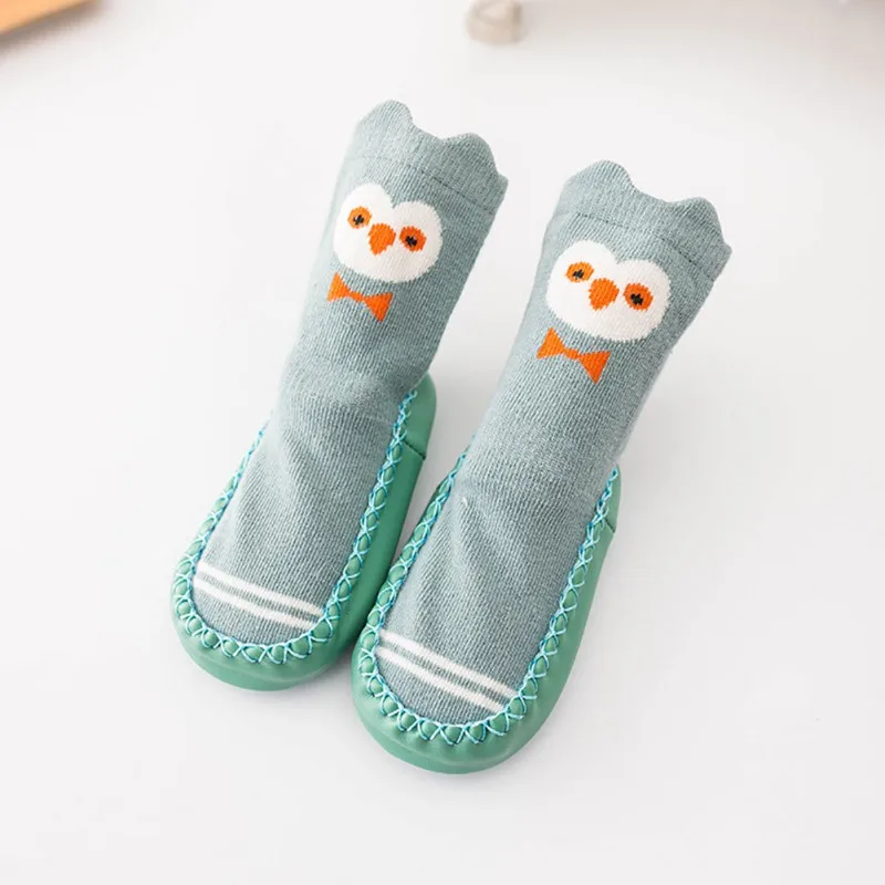 Милые носки для малышей; хлопковые носки с рисунком медведя из мультфильма; теплые Нескользящие ботинки для детей 0-24 месяцев