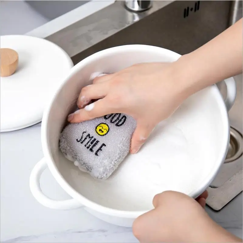 VIERUODIS креативная кухонная губка для мытья посуды улыбка тряпка антипригарная масляная Чистящая Подушка можно повесить инструменты для уборки дома 4 шт