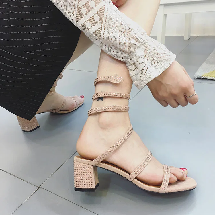 

Man-made Diamond Serpentine Winding Sandals Women's 2018 New Style Chunky-Heel Bandage Cloth Gladiator Sandals A- line with Sexy