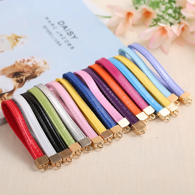 Luxury Designer Beaded Car Keychain Bracelet Portable House Key Chain  Leather Holder For Bag Pendant Accessories From Fashion21588, $11.99