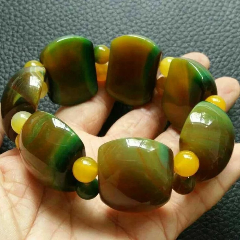 Men's Modern Simple Bracelet in Natural Yellow-Green Agate Flower Design