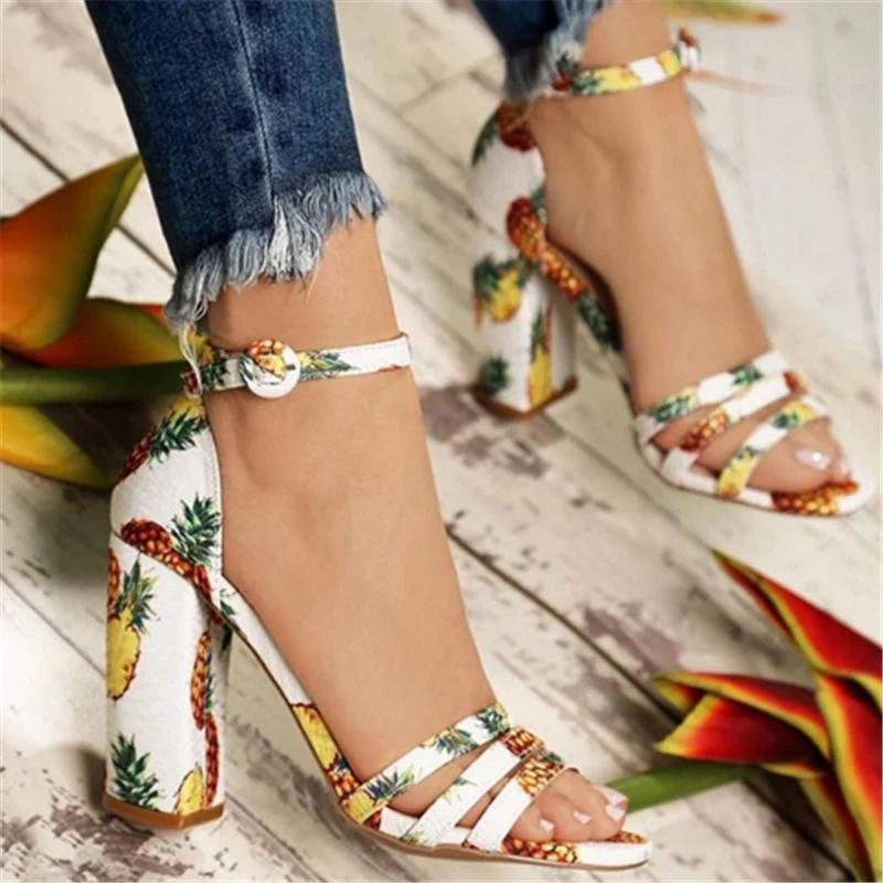 

2019 Women 11.5cm High Heels Platform Sandals Lady Fetish Stripper Strappy Thick Shoes Stripper Chunky Block Heels Floral Pumps