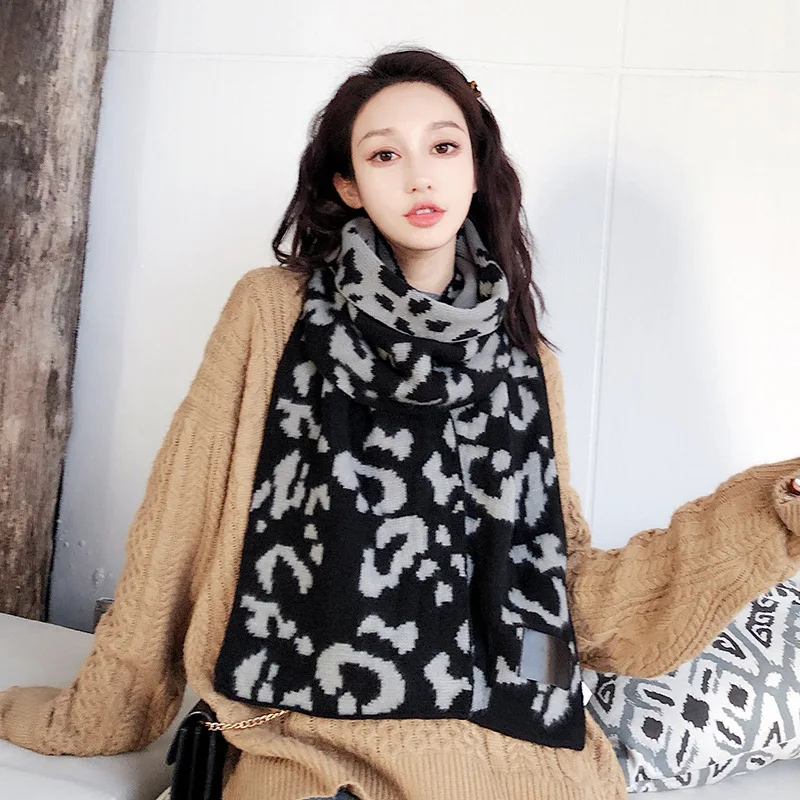 Chinese quality silk women fashion Cashmere autumn and winter thickening print shawl lady beach wool Multicolor Head scarf