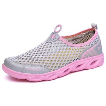 

2019 New Summer Breathable Air Mesh Women Walking Shoes Man Outdoor Sport Shoes Woman Sneakers Travel Shoe Slip On Flats YTb-A03