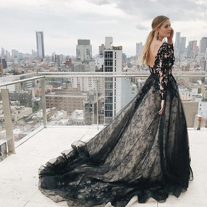 

2020 African Black Evening Dresses Backless Lace A line V-neck Long Sleeves Prom Dresses Formal Party Gowns For Women