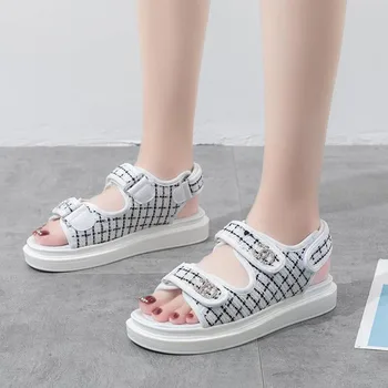 

Women Sandals 2020 Summer New Fashion Trend Flat Breathable Beach Slippers Sandals Female Open Toe Shoes For Big Girls Boys