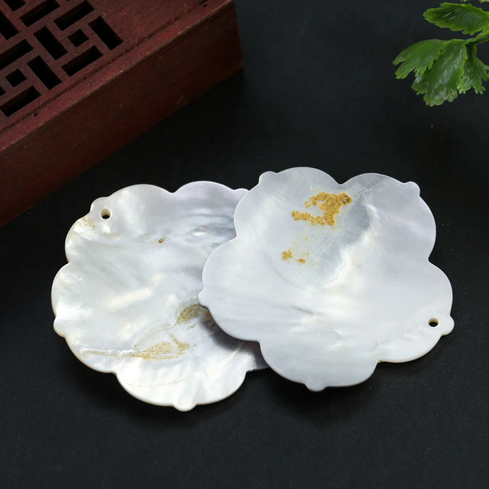 Natural Shell Ornaments 2PCS 55mm Natural Black Mother of Pearl Shell Flower Pendant Shell Carving Charm For DIY Necklace Earring Jewelry Making Finding