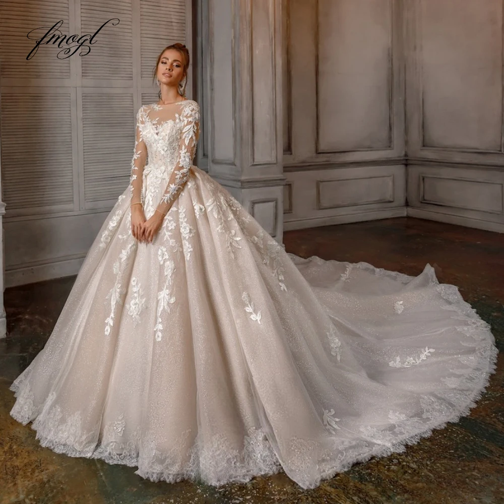 

Fmogl Sexy Backless Long Sleeve Lace Ball Gown Wedding Dresses Luxury Appliques Beaded Chapel Train Vintage Bridal Gowns