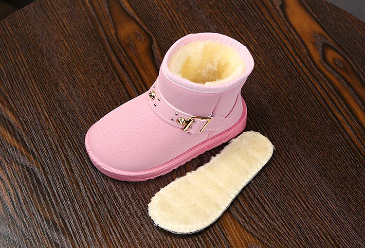 Теплые детские зимние ботинки для детей; Новинка года; зимняя детская обувь принцессы для малышей; красивые Нескользящие ботинки на плоской подошве с круглым носком для маленьких девочек