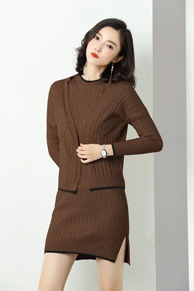 11906018895_1340047059