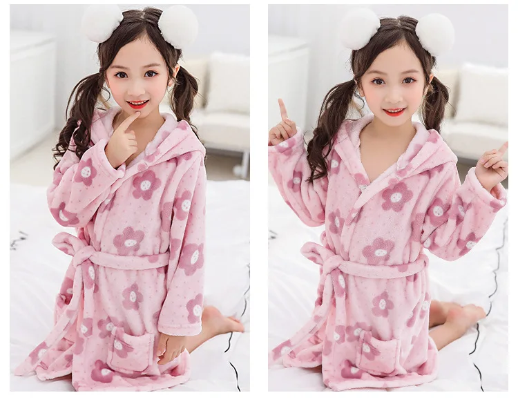 Cartoon Children Flannel Pajamas Boys Girls Robes Soft Thicken Hooded Bath Robes Long Sleeve Warm Lovely Child Home Clothing