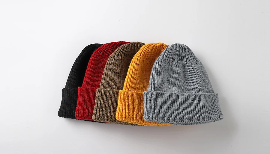 Зимние шапочки для женщин и мужчин, одноцветные вязаные шапки унисекс, женские модные мягкие эластичные лыжные теплые шапки Skullies