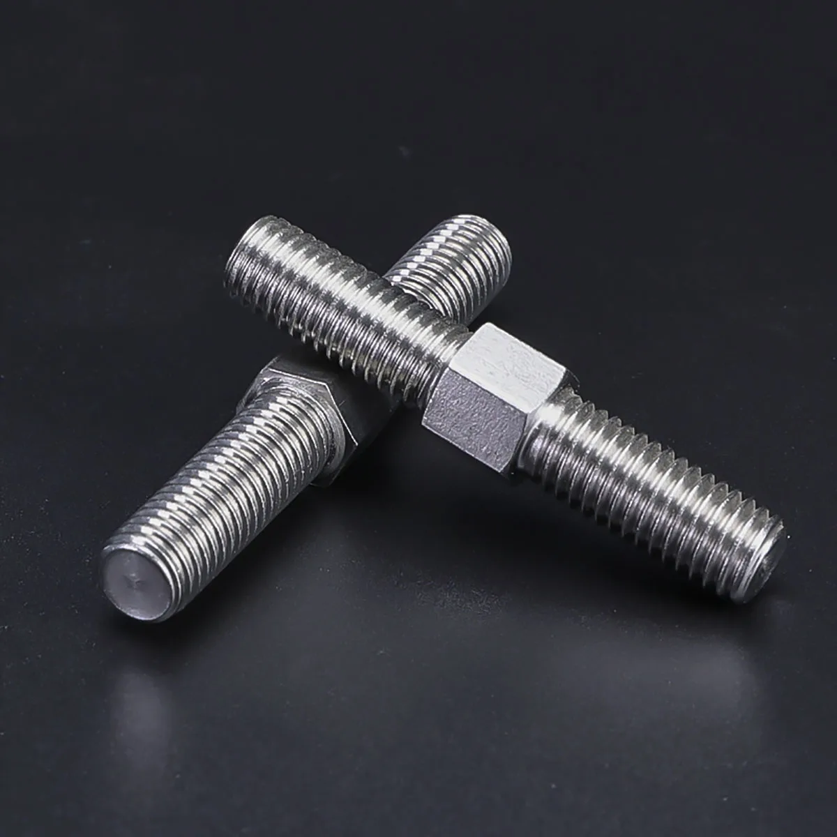 M4 M5 Left and Right Thread Double End Thread Rod 304 Stainless Steel Dual Head Threaded Bar Stud Bolts Rod Tooth Stick