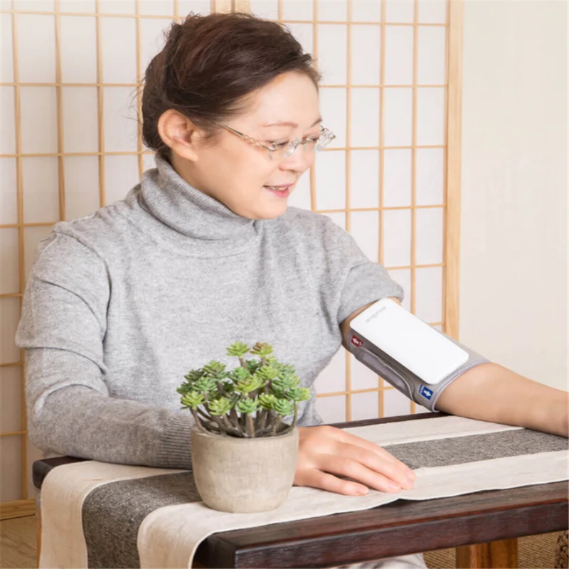  Xiaomi Jiu'an wearable sphygmomanometer convenient and accurate data synchronization MIWI measureme