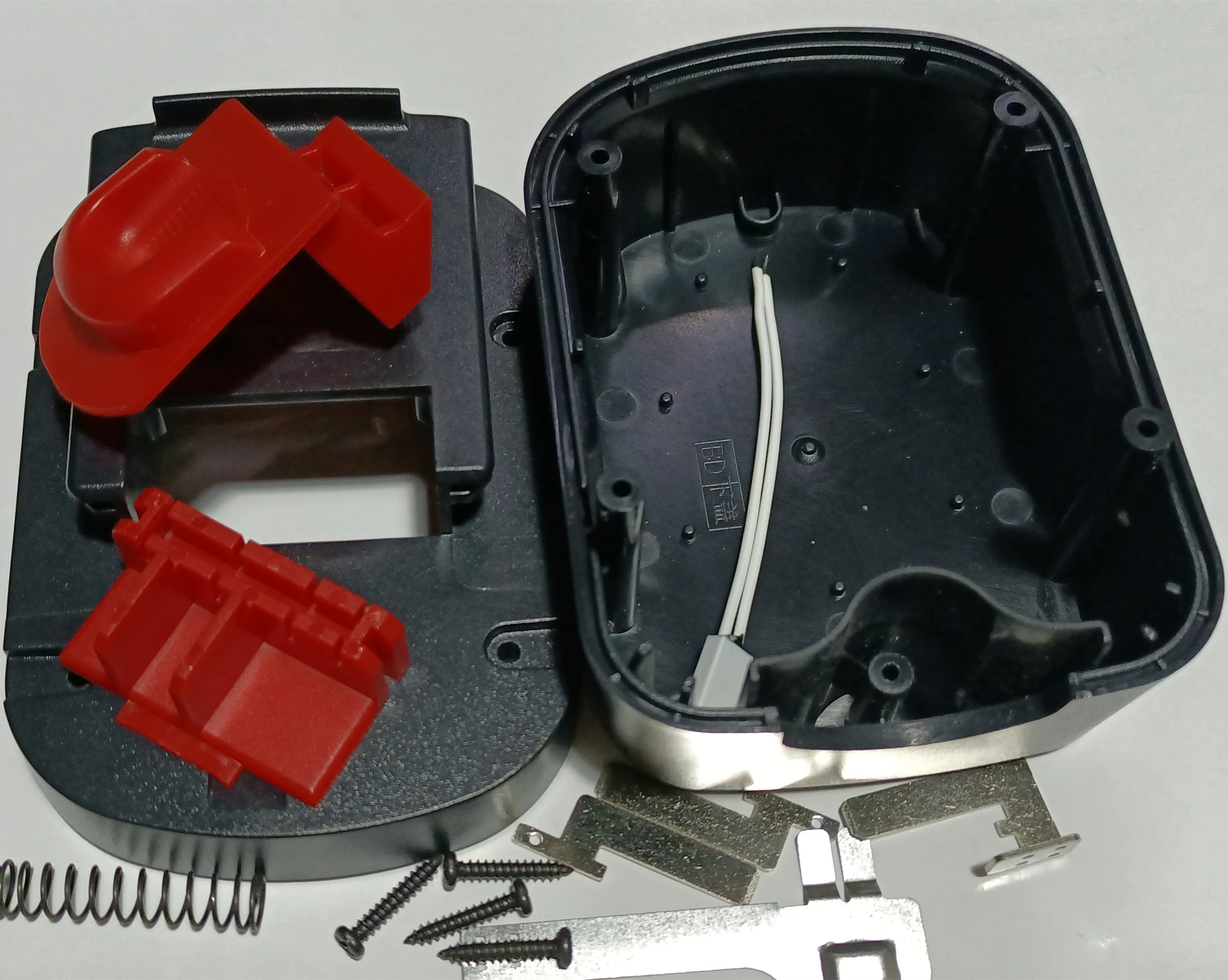 Пластиковый корпус для никель кадмиевых аккумуляторов Black & Decker 14 4 В 499936 35 A144 HPB14
