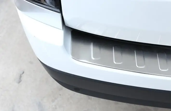 Накладка на заднюю панель бампера из нержавеющей стали для Landrover Range Rover Vogue L405 2013
