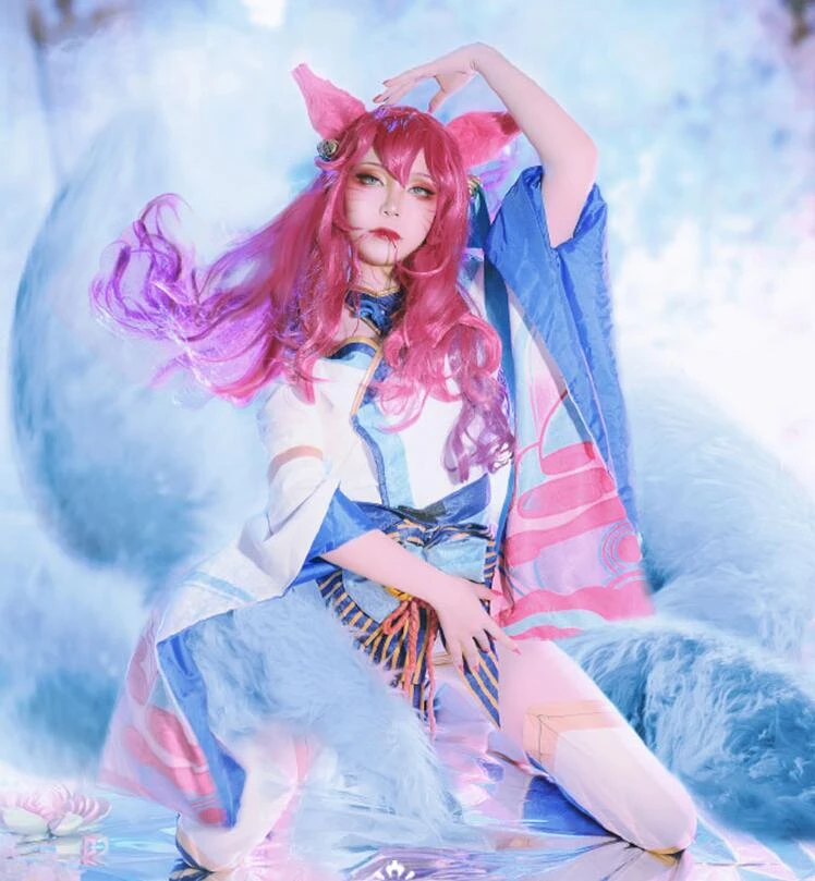 Spirit Blossom Ahri LOL cosplays Spirit 