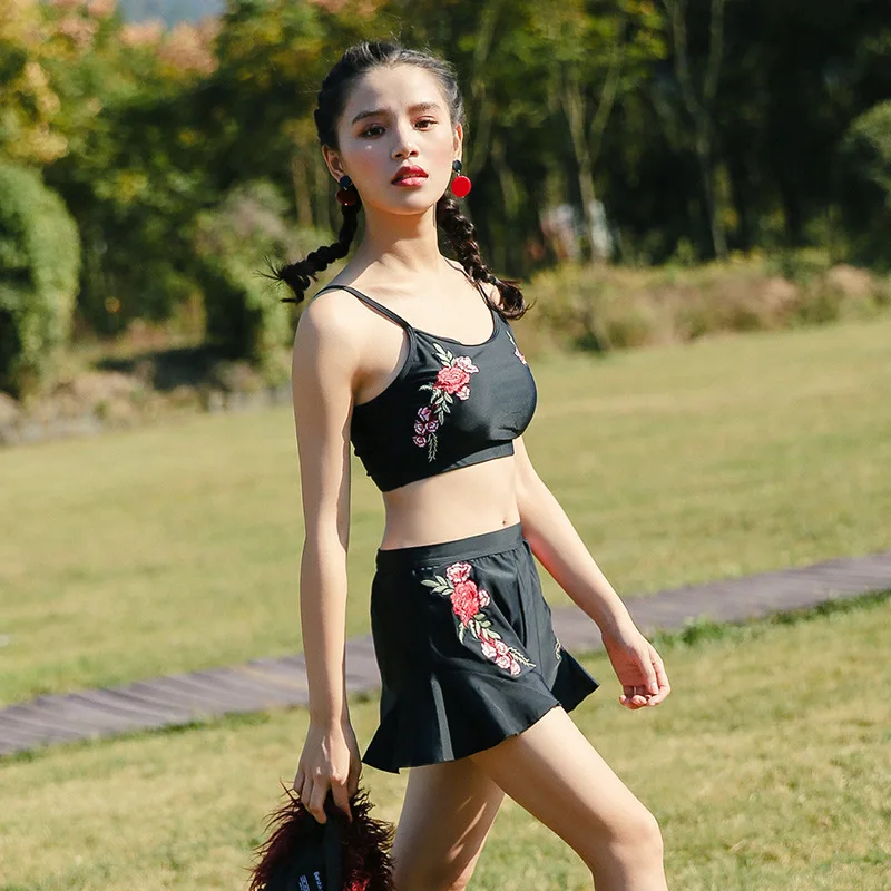 

South Korea Split Type Swimsuit Women's Three-piece Set Conservative Small Bust Gathering Belly Covering Slimming Embroidered Bu