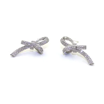 

2019 European and American luxury jewelry designer new sweet woman temperament earrings simple bow earrings S925 silver needle w