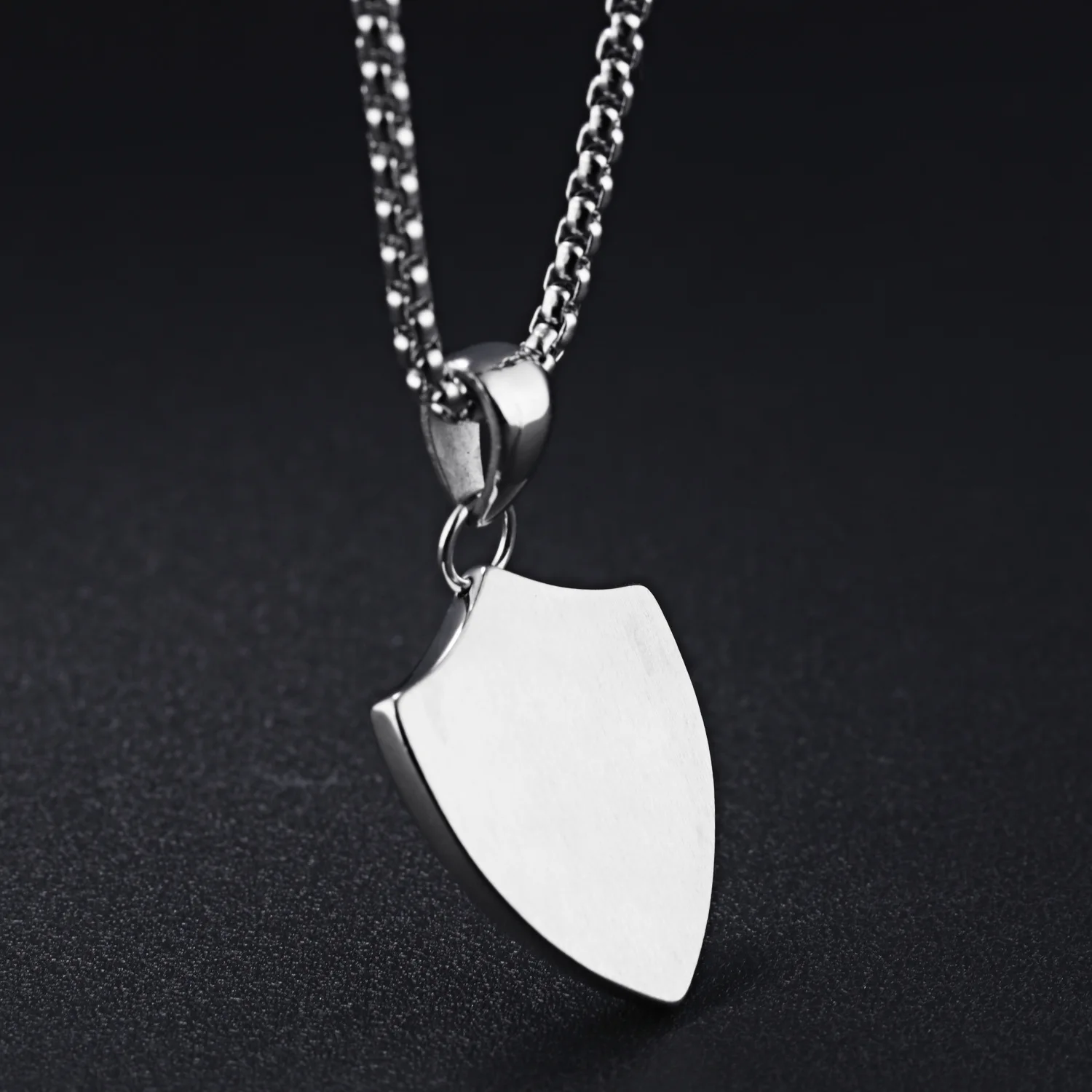 

OPK Accessories Triangular Shield Titanium Steel Pendant MEN'S Necklace Shiny Side-Cool Laser Lettering
