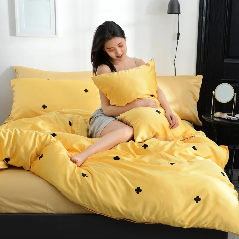 Liv-Esthete Luxury Silk Cute Cross Yellow Bedding Set Silky Duvet Cover Flat Sheet Bed Linen Set Single Double Wholesale