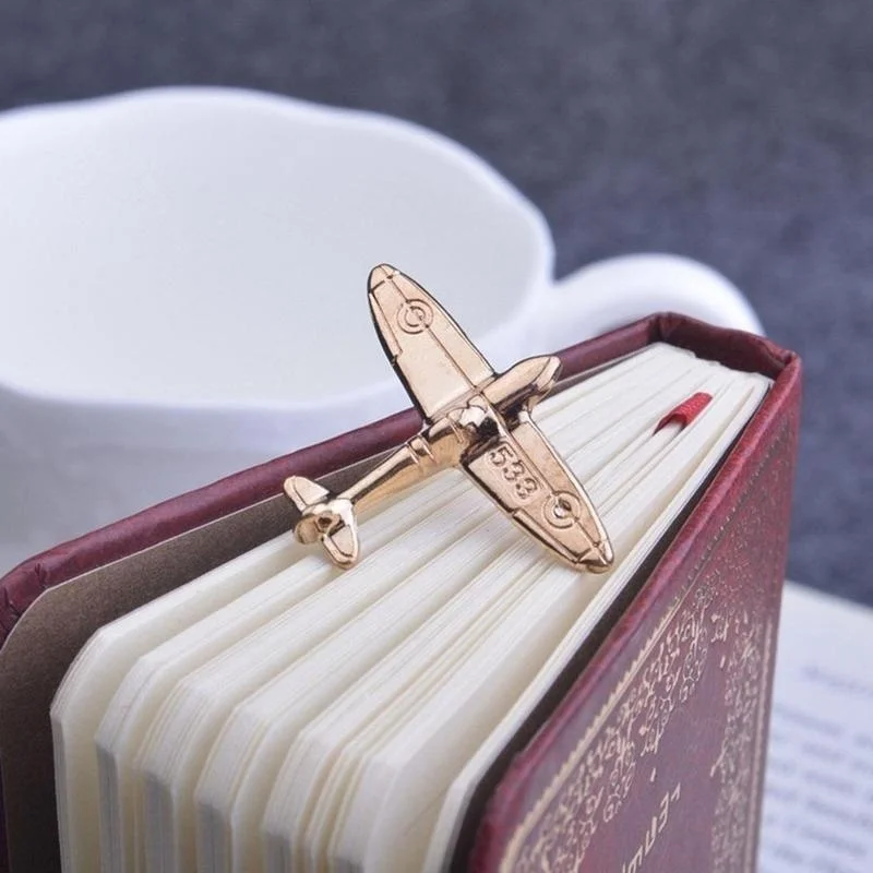 

2Pcs/set Aircraft Metal Brooch Pins Plane Enamel Button Pin Shirt Denim Jacket Collar Lapel Badge Fashion Jewelry