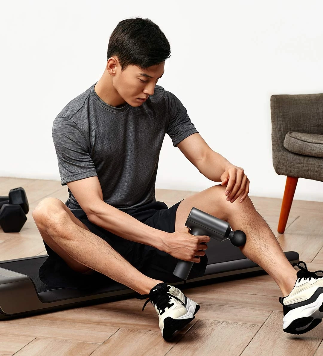 Xiaomi mijia fascia gun 2. Маленький массажёр мим. Xiaomi mijia fascia gun. Массажер xiaomi mijia fascia gun mjjmq01-zj. Xiaomi mijia fascia gun.