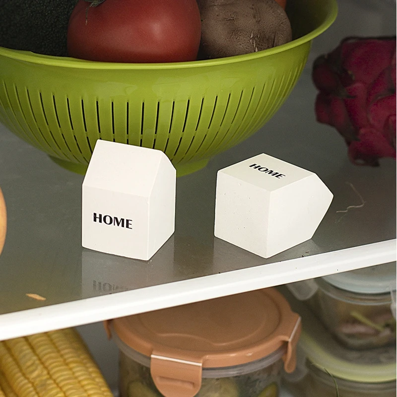 Diatomite moisture-absorbing dry block refrigerator moisture-regulating adsorbing peculiar smell and preventing moisture