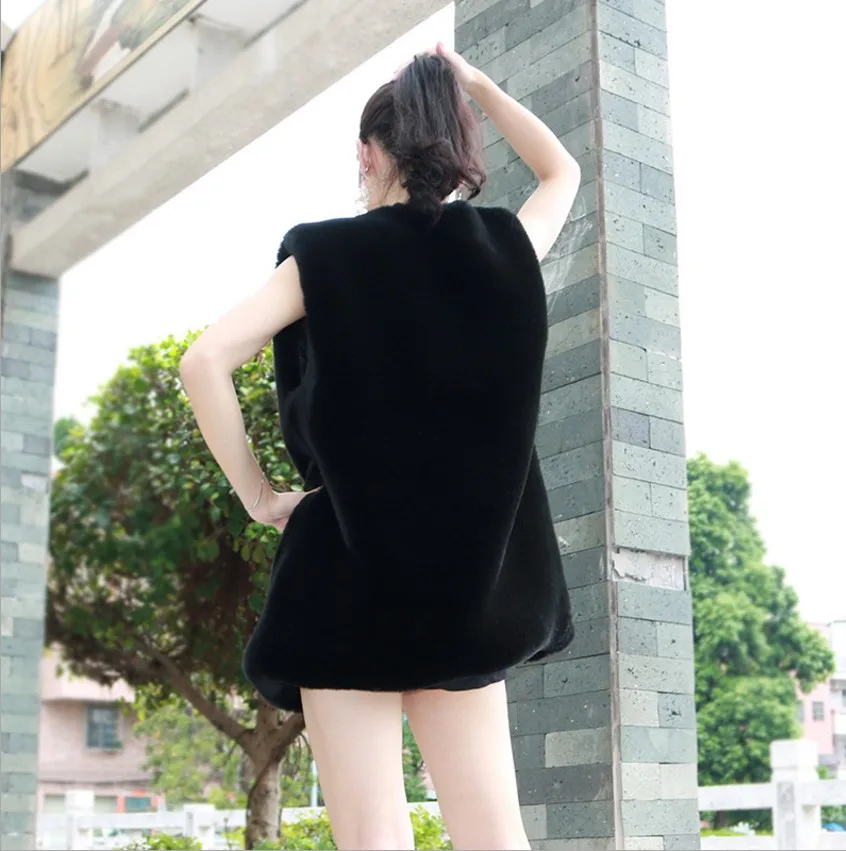 Winter Ladies Vest Short Plush Chalecos Mujer Faux Fur Solid Casual Sleeveless Warm Vest Jacket Warm Imitation Rabbit Hair Vest