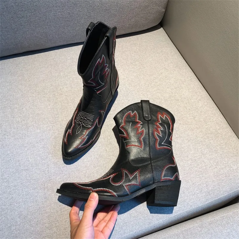MStacchi/женские модные ботинки до середины икры; уличные ботинки в западном стиле; женские ковбойские ботинки с острым носком из натуральной кожи; зимняя плюшевая обувь в байкерском стиле