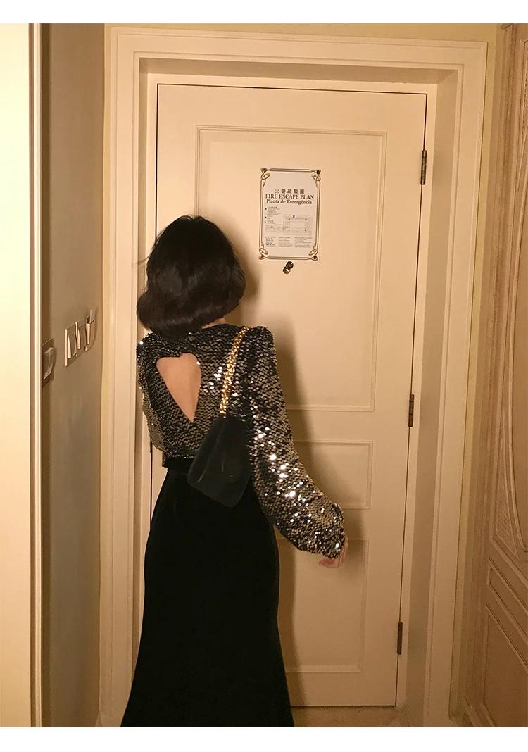 WHITNEY WANG футболка, Весенняя мода, уличная одежда, сексуальная, с открытой спиной, с поясом, с блестящими блестками, футболка, женская футболка, женские вечерние футболки, Топ