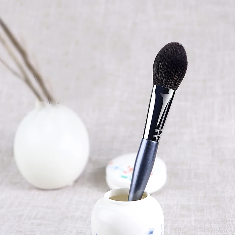 194 Professional Make Up Brush Tapered Blush Highlighter Brush Soft Sokouhou Goat Hair Synthetic Fiber Makeup Brushes