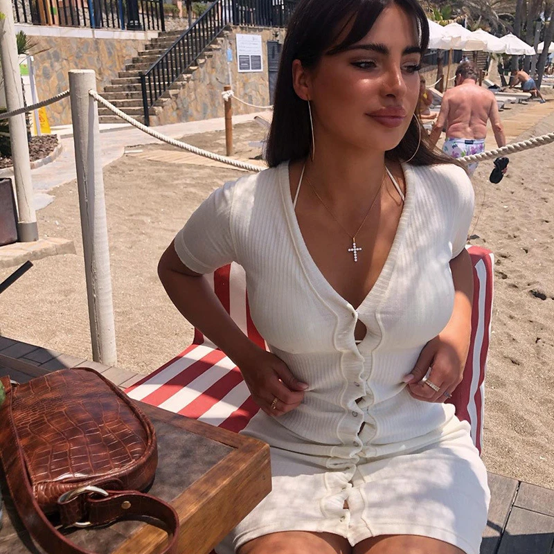 mature women dressed sexy