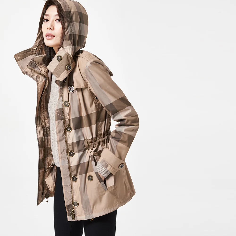 

2019 Spring New Style Women's Windproof Drawstring Hooded Handsome Coat England Plaid Classic Outdoor Trench Coat Women's 7232