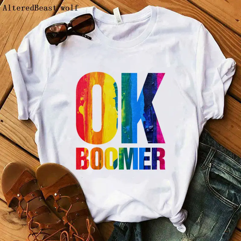 Белая женская футболка OK Boomer с принтом в виде Логана радужной расцветки забавная