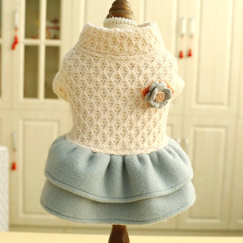 

Pets Dresses for 2019 Autumn and Winter Newest Flowers Leaves Decor Wool Skirts White Color Dog Dresses for Small Dogs