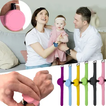 

Wristband 1PC Wearable Hand Sanitizer Dispenser Silicone Dispenser Pumps Disinfectant Into Your Palm With The Push of a Button