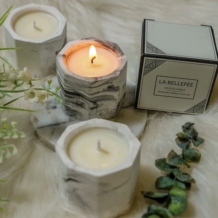

Creative Soy Wax Romantic Aromatherapy Candles with Octagonal Coconut Wax Candlestick For Gifts Home Decoration