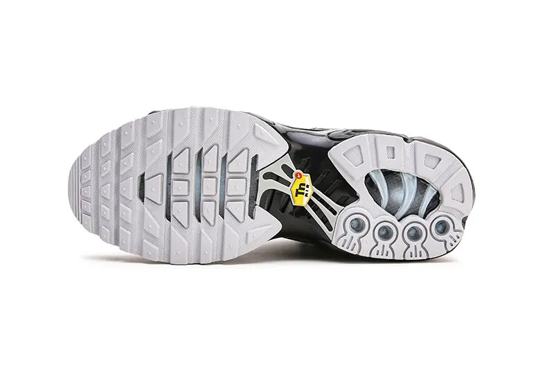 NIKE AIR MAX PLUS TN дышащая Спортивная обувь для мужчин на шнуровке на платформе из материала KPU для тенниса 40-45