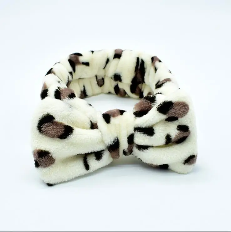 Leopard Beige Женская Мягкая Коралловая Флисовая Повязка на голову для мытья лица, ободок с бантиком для женщин и девочек, повязка на голову в горошек с надписью, головной убор с леопардовым принтом, аксессуары для волос - Цвет: Leopard Beige