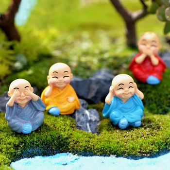 

Cute Monks Shape Figurines Car Decoration Cute Mini Monk Dolls for Car Interior Decor Fairy Garden Car Ornaments