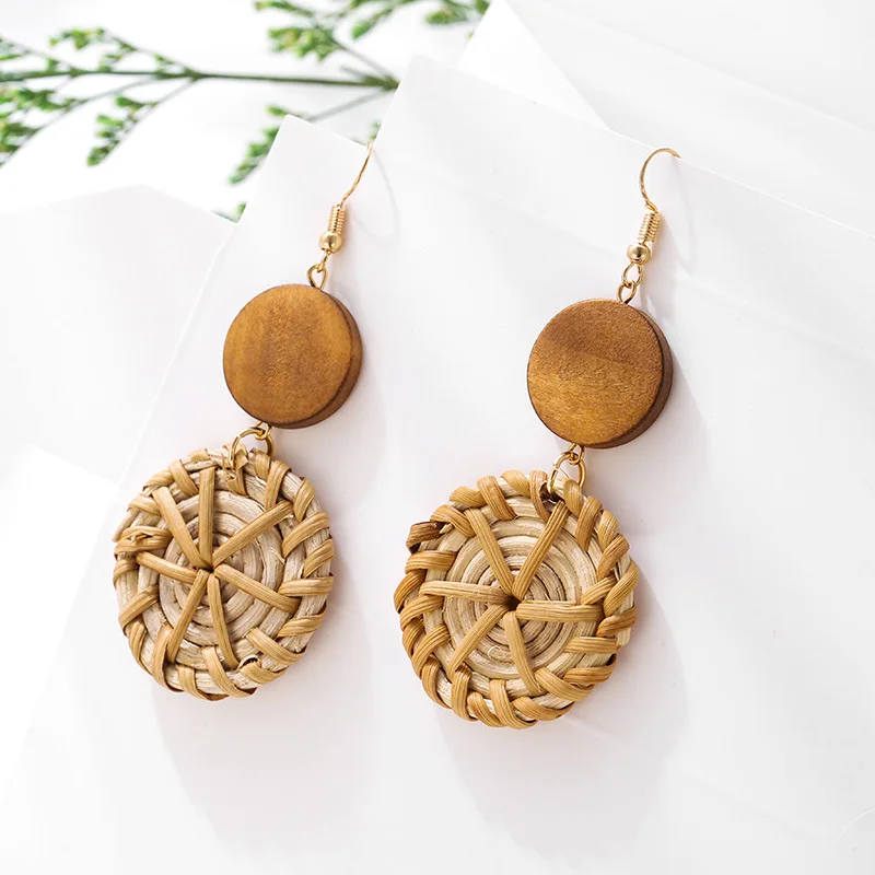 

Classic Fashion Round Wood Chip Rattan Dangle Earrings For Women Handmade Straw Bohemian Geometric Drop Earrings Party Jewelry